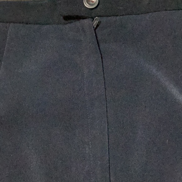 Navy blue skirt - Picture 4 of 4